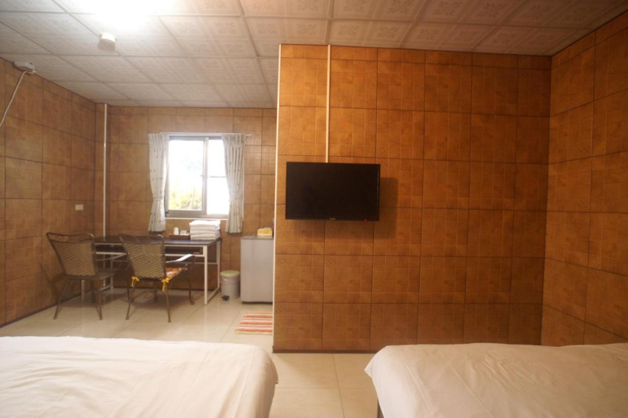 Red Crown Jacana B&B Taitung Exterior photo