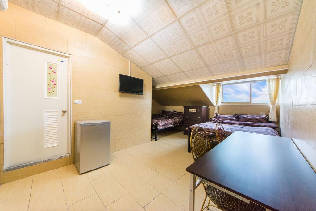 Red Crown Jacana B&B Taitung Exterior photo